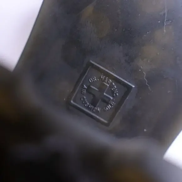 DR. MARTENS Magdalena Leather Heeled Ankle Boot Black Women's 8 - Picture 6 of 13